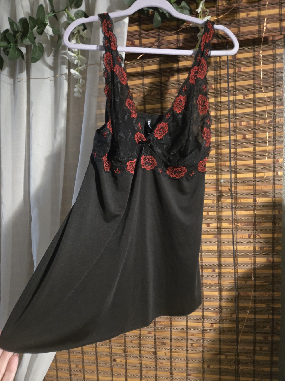 torrid Black Chemise with Red Floral Lace. excellent condition